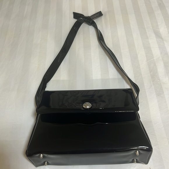 Vintage CROWN LEWIS black patent leather bag with silver accents bow and strap - Picture 9 of 13